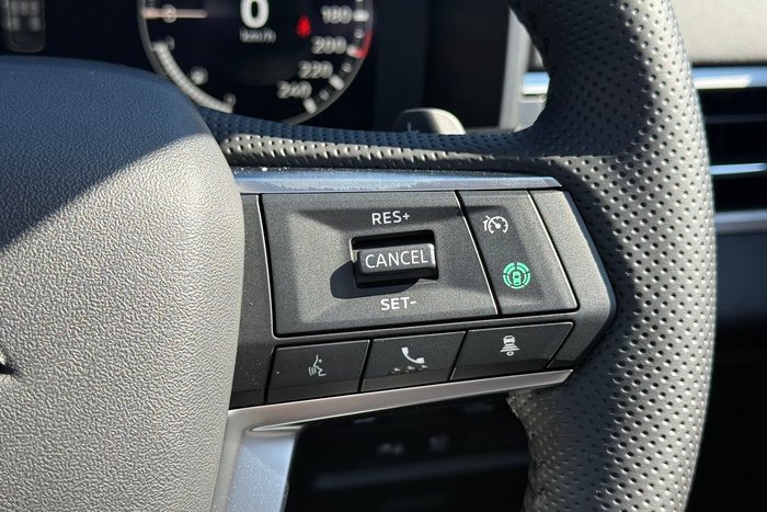 2025 Mitsubishi Outlander PHEV Exceed