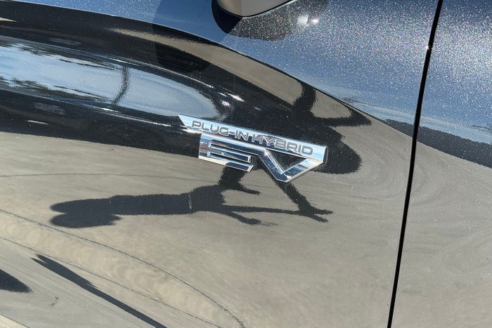 2025 Mitsubishi Outlander PHEV Exceed