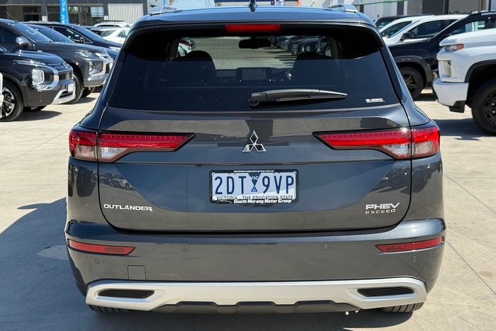 2025 Mitsubishi Outlander PHEV Exceed