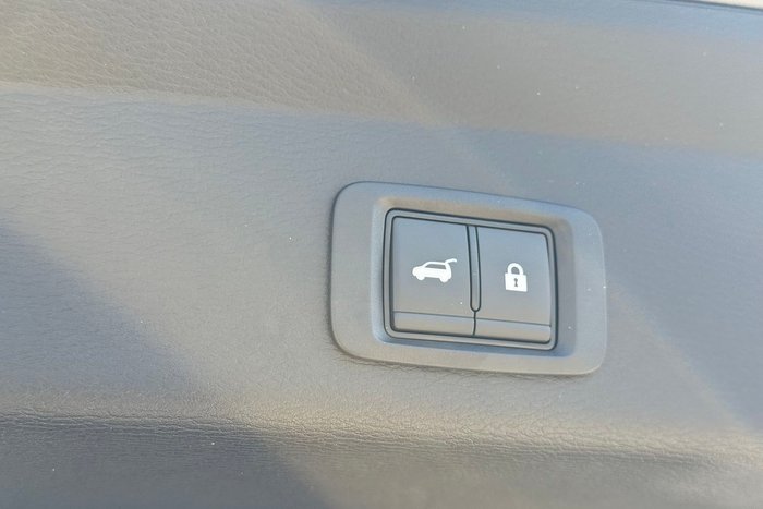 2025 Mitsubishi Outlander PHEV Exceed