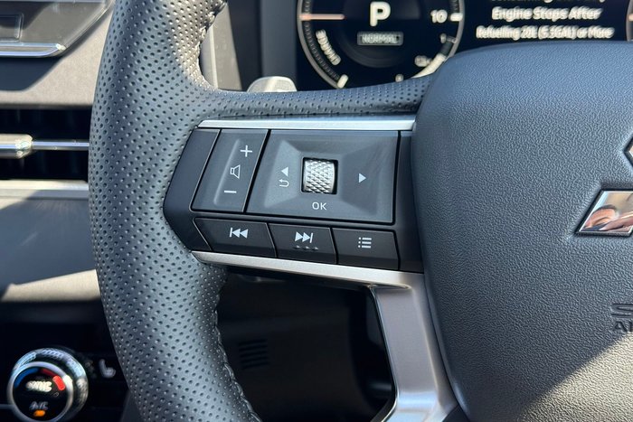 2025 Mitsubishi Outlander PHEV Exceed