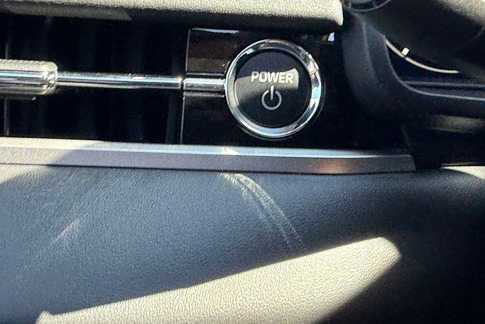 2025 Mitsubishi Outlander PHEV Exceed