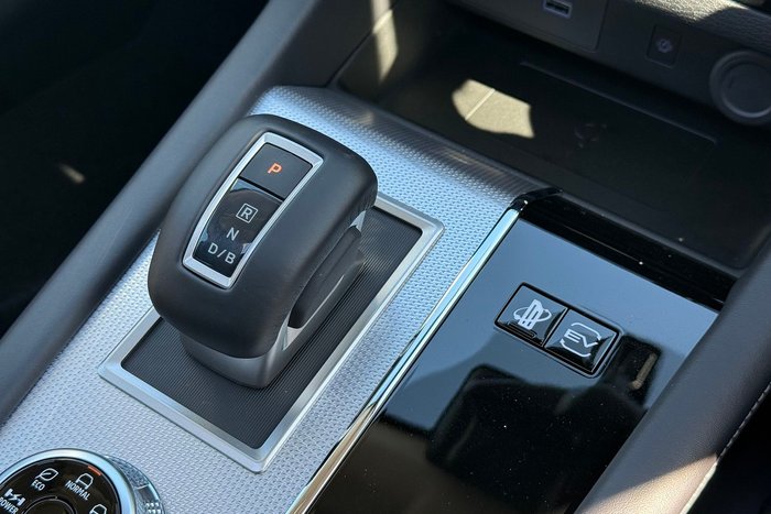 2025 Mitsubishi Outlander PHEV Exceed