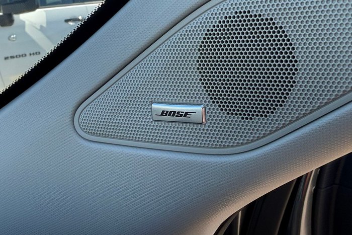 2025 Mitsubishi Outlander PHEV Exceed