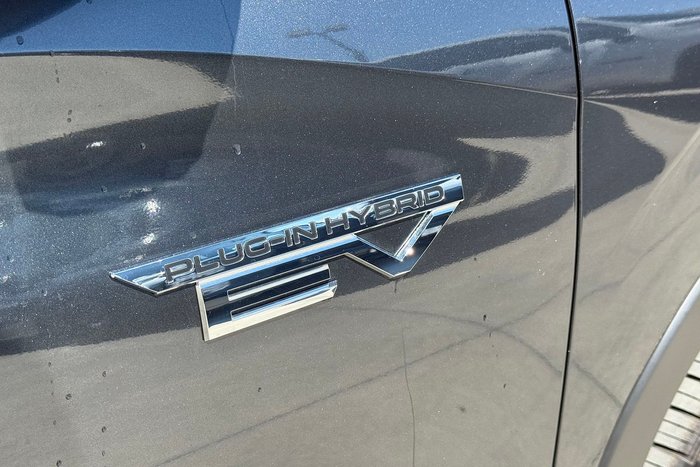 2025 Mitsubishi Outlander PHEV Exceed
