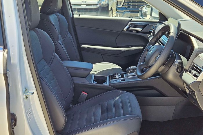 2025 Mitsubishi Outlander PHEV Aspire