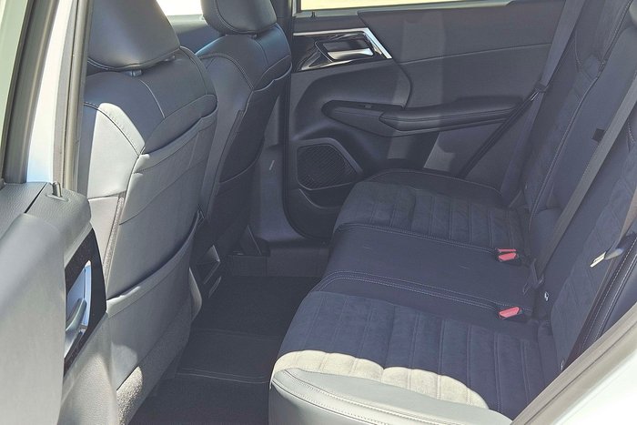 2025 Mitsubishi Outlander PHEV Aspire