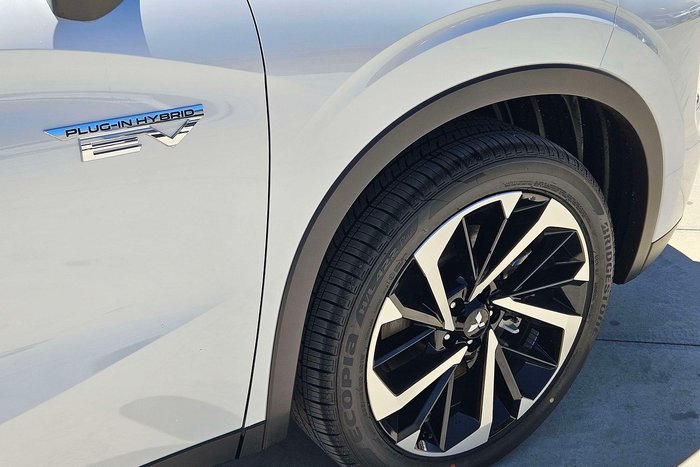 2025 Mitsubishi Outlander PHEV Aspire