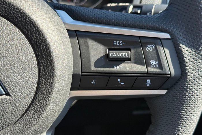 2025 Mitsubishi Triton GLS