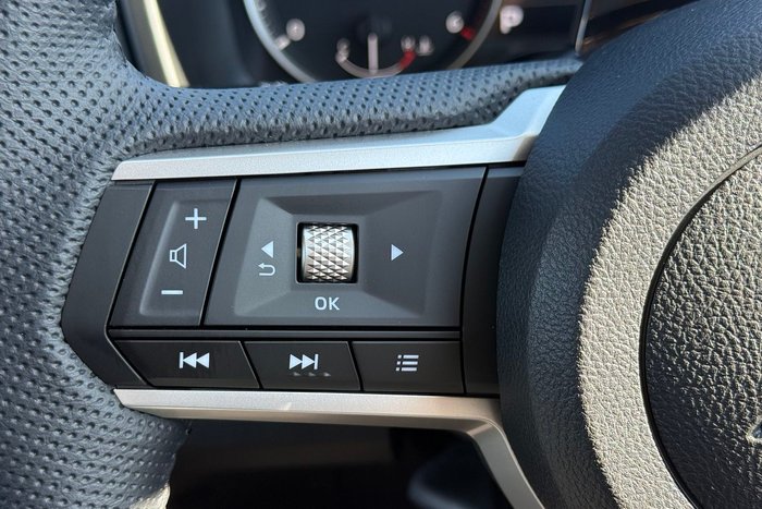 2025 Mitsubishi Triton GLS