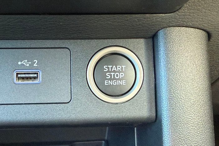 2025 Mitsubishi Triton GLS