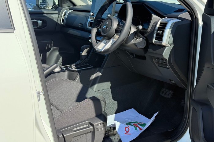 2025 Mitsubishi Triton GLS