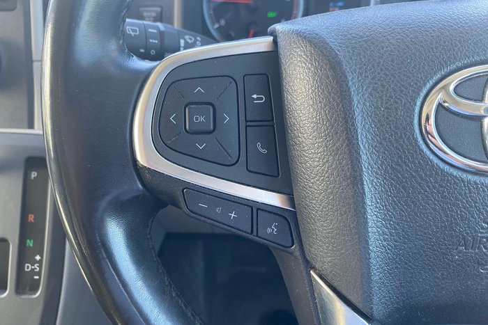 2019 Toyota Hiace Commuter