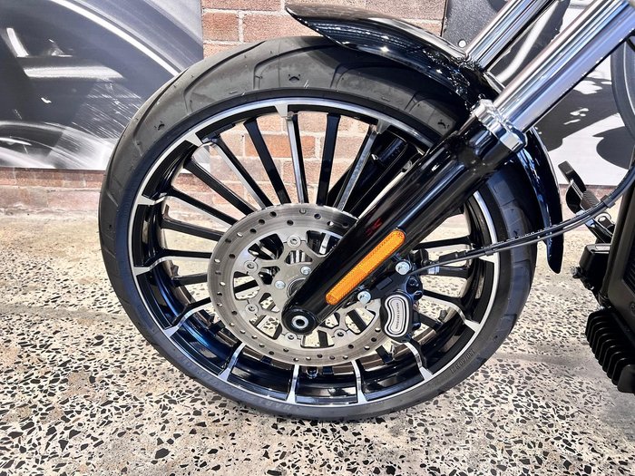 2025 Harley-Davidson Breakout 117 (FXBR) Softail Black