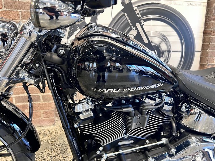 2025 Harley-Davidson Breakout 117 (FXBR) Softail Black