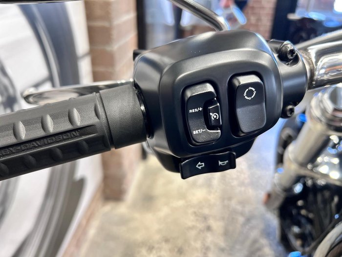 2025 Harley-Davidson Breakout 117 (FXBR) Softail Black