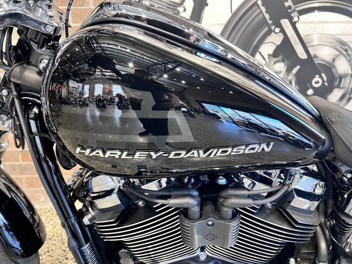 2025 Harley-Davidson Breakout 117 (FXBR) Softail Black