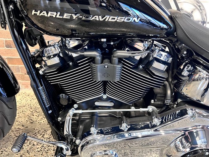 2025 Harley-Davidson Breakout 117 (FXBR) Softail Black