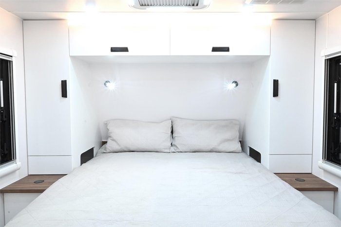 2025 VICTORY CARAVANS Touring 19'6