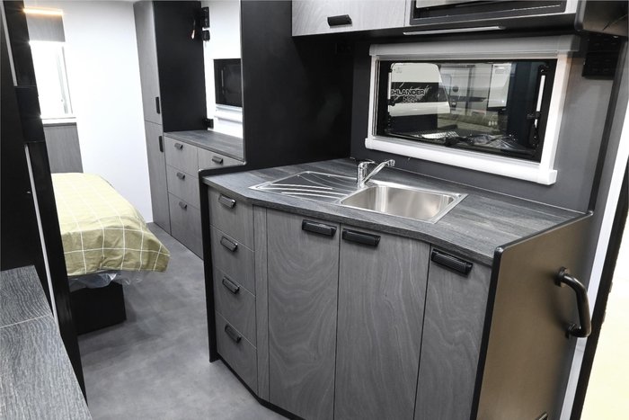 2025 VICTORY CARAVANS Slider 23'