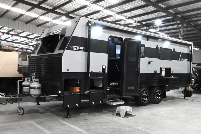 2025 VICTORY CARAVANS Slider 23'