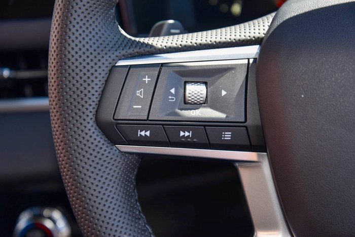 2025 Mitsubishi Outlander LS