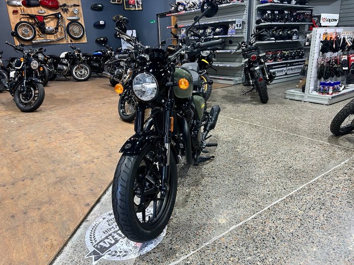 2025 Royal Enfield SHOTGUN 650 GREEN