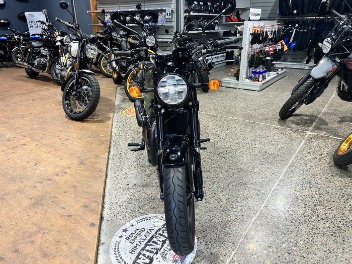 2025 Royal Enfield SHOTGUN 650 GREEN