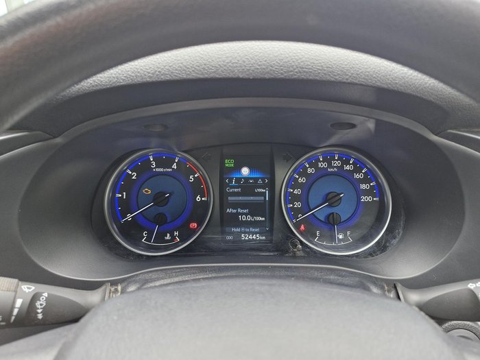 2020 Toyota Hilux SR