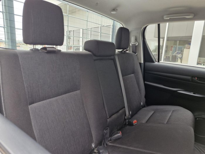 2020 Toyota Hilux SR