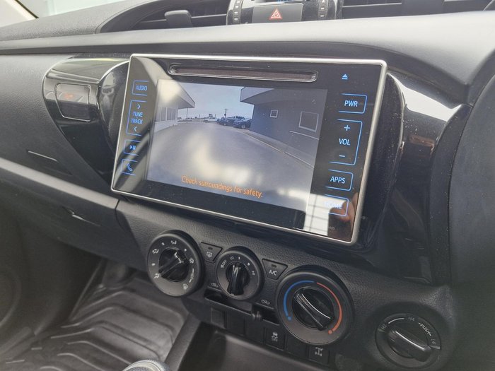 2020 Toyota Hilux SR