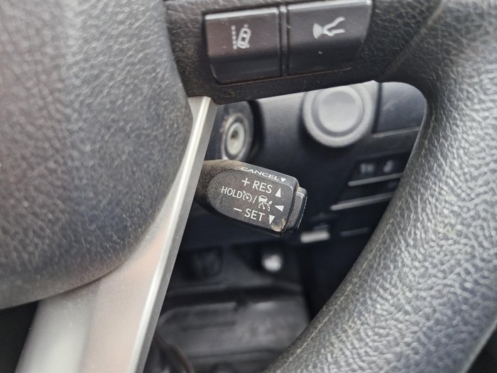 2020 Toyota Hilux SR