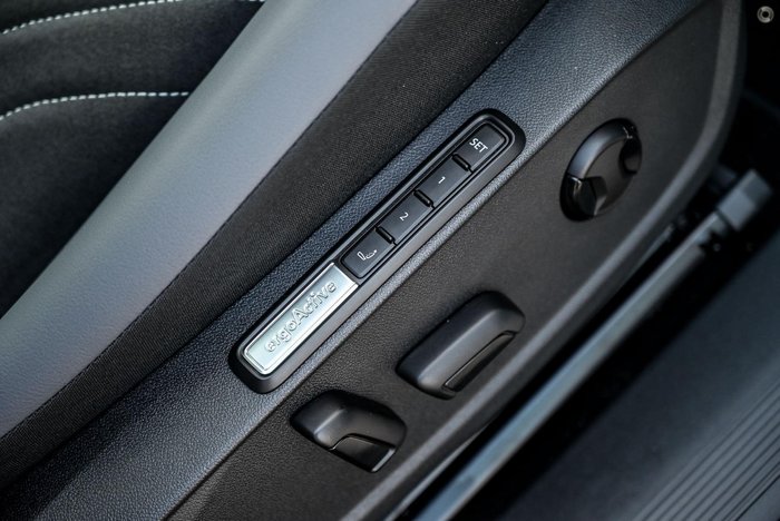 2025 Volkswagen ID.4 Pro