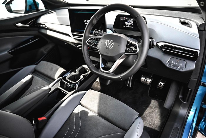 2025 Volkswagen ID.4 Pro