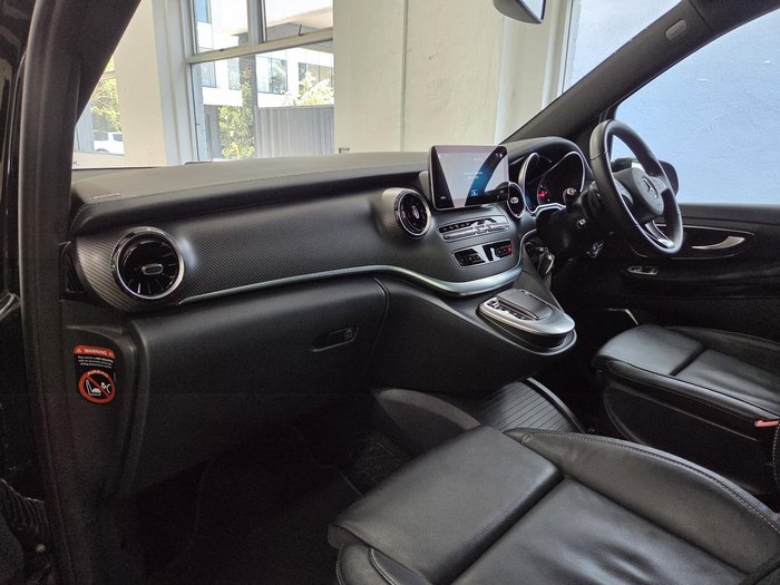 2022 Mercedes-Benz V-Class V300 d AMG Avantgarde