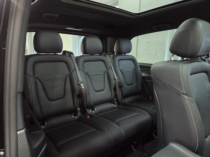 2022 Mercedes-Benz V-Class V300 d AMG Avantgarde