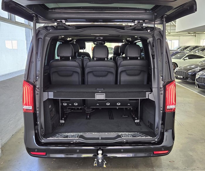 2022 Mercedes-Benz V-Class V300 d AMG Avantgarde