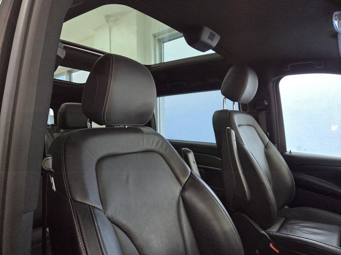 2022 Mercedes-Benz V-Class V300 d AMG Avantgarde