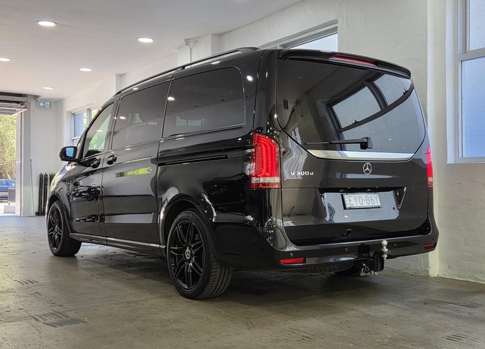 2022 Mercedes-Benz V-Class V300 d AMG Avantgarde