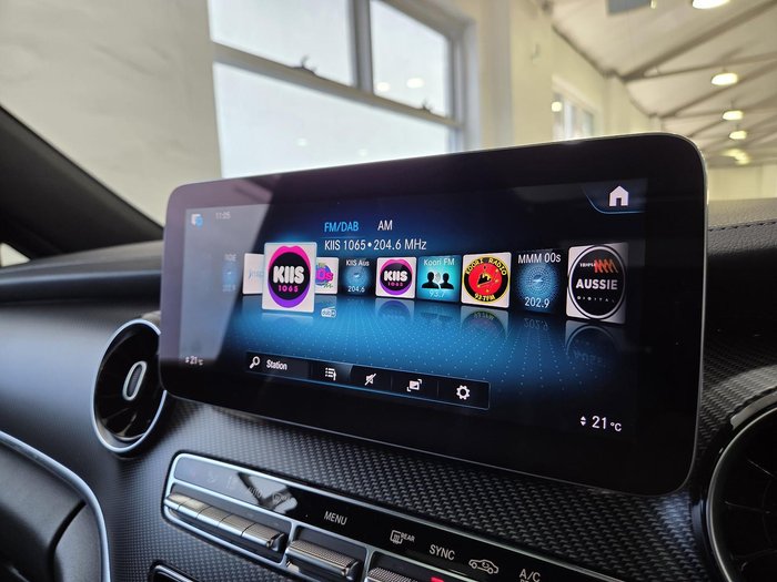 2022 Mercedes-Benz V-Class V300 d AMG Avantgarde