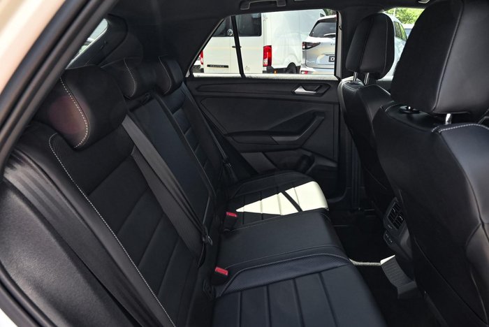 2024 Volkswagen T-Roc 140TSI R-Line