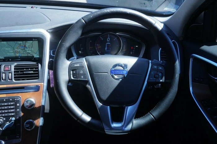 2015 Volvo XC60 D4 Luxury