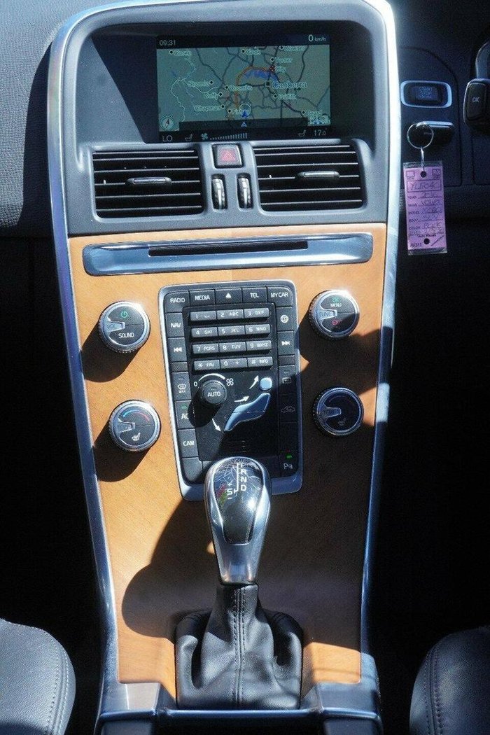 2015 Volvo XC60 D4 Luxury