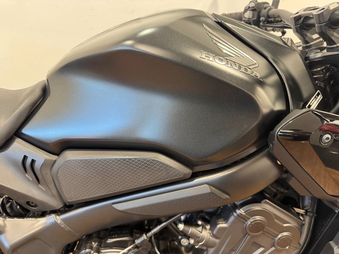 2023 Honda CB650R Black