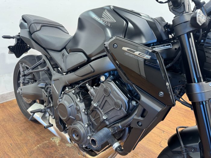 2023 Honda CB650R Black