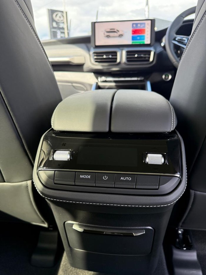 2025 LDV D90 Executive