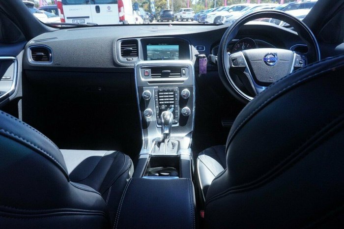 2015 Volvo S60 T5 R-Design