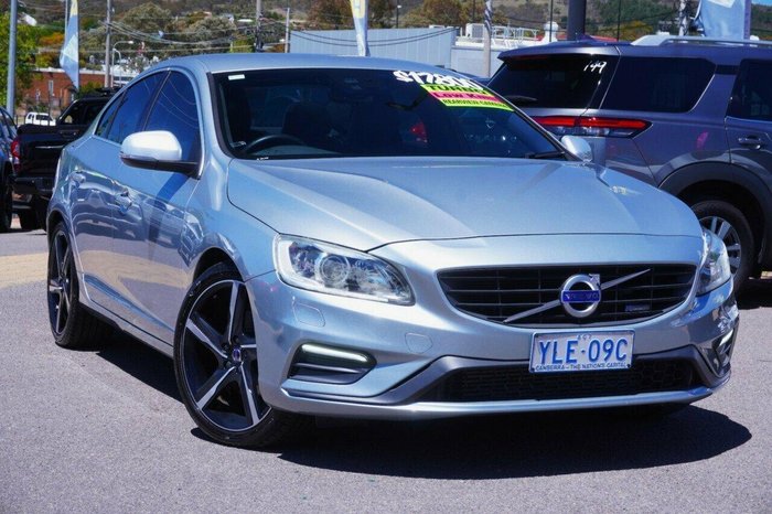 2015 Volvo S60 T5 R-Design