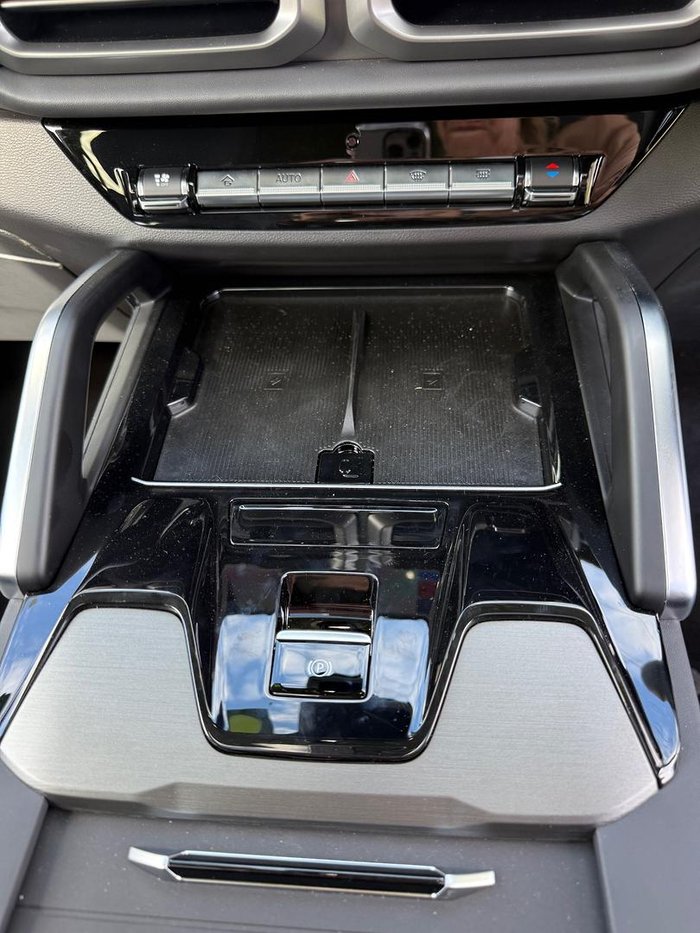 2025 LDV D90 Executive