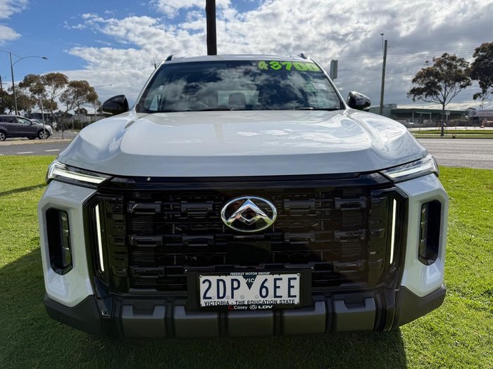 2025 LDV D90 Executive